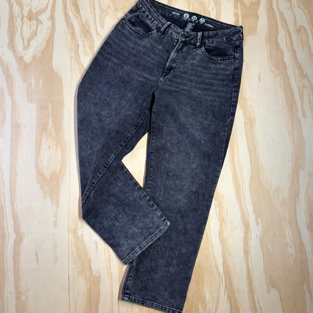 Rewash High Rise Black Vintage Wash Mom Jeans Size 29